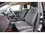 Volkswagen Polo 1.0 TSI 95pk Style | IQ Matrix LED | Parkeersensoren | Getint Glas | Sportstoelen