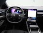 Renault Espace E-Tech full hybrid 200 iconic 7p. | Adaptive Cruise Control | Blind Spot Warning | Climate Control | Elektrische Achterklep | Elektrisch Verstelbare Voorstoelen met Massagefunctie | Around View Camera | Stoel- Stuur- en Voorruitverwarming | Trekhaak |