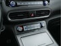 Hyundai Kona Electric EV Fashion 64 kWh (3-Fase) {SOH-100%} (INCL-BTW) Aut * HEATPUMP | NAVI-FULLMAP | LEATHER-FABRIC | KEYLESS | CAMERA | DAB | ECC | ADAPTIVE-CRUISE | LANE-ASSIST | HEATED-SEATS | PRIVACY-GLASS | HEAD-UP | SHIFTPADDLES | 17"ALU*