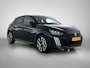 Peugeot 208 GT Hybrid 110pk Automaat | Lage kilometerstand! | Navigatie | 360° Camera | Climate Control | Adaptieve Cruise Control | Parkeersensoren v+a | Armsteun | Keyless | Full Led koplampen | Dodehoeksensor| Leder/stof sportstoelen | Bluetooth | Draadloze Apple CarPlay / Android Auto | DAB+ radio | Donker getint glas | 17" lichtmetalen velgen |