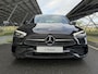 Mercedes-Benz C-klasse 300e 140 Years Edition | AMG line | Night | Panoramadak | Trekhaak | Winter pakket | Memory stoelen | Sfeerverlichting |