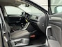 Volkswagen T-Roc 1.0 TSI 110pk Style Business | Trekhaak | Camera | Navigatie