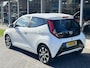 Toyota Aygo 1.0 VVT-i X-joy | Apple CarPlay/Android Auto, Airco, Lichtmetalen velgen, Safety Sense, Mistlampen