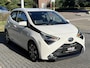 Toyota Aygo 1.0 VVT-i X-joy | Apple CarPlay/Android Auto, Airco, Lichtmetalen velgen, Safety Sense, Mistlampen