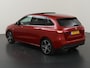 Mercedes-Benz B-klasse 250 e Business Solution Luxury Night | Panoramadak | Trekhaak wegklapbaar| Stuurwielverwarming |