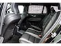 Volvo V60 2.0 T8 Plug-in Hybrid AWD Plus Dark | PHEV Long Range | Trekhaak | Sportstoelen | Panoramadak | Harman Kardon Audio | Head-up Display | 360 Graden Camera | Stoelverwarming voor en achter | Keyless Entry | Elektrische Achterklep | Elektrisch Verstelbare Voorstoelen | Cruise Control Adaptief | BLIS | Google Navigatie | Apple Carplay | Android Auto
