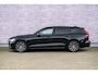 Volvo V60 2.0 T8 Plug-in Hybrid AWD Plus Dark | PHEV Long Range | Trekhaak | Sportstoelen | Panoramadak | Harman Kardon Audio | Head-up Display | 360 Graden Camera | Stoelverwarming voor en achter | Keyless Entry | Elektrische Achterklep | Elektrisch Verstelbare Voorstoelen | Cruise Control Adaptief | BLIS | Google Navigatie | Apple Carplay | Android Auto