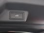 Volkswagen ID. Buzz 1st 77kWh | Elektrische schuifdeuren | Elektrische achterklep | Black Style | Navigatie | Stoelverwarming en Stuurwielverwarming | Trekhaak | IQ Light