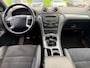 Ford Mondeo 1.6 EcoBoost Platinum met elec schuifdak en navigatie en bluetooth en dealer onderhouden
