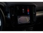 Volvo XC40 2.0 B4 Plus Dark | Trekhaak | Harman Kardon Audio | Achteruitrijcamera | Parkeersensoren | Keyless Entry | Elektrische Achterklep | Elektrisch Verstelbare Voorstoelen | Stoelverwarming | Google Navigatie | Apple Carplay | Android Auto |