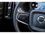 Volvo XC40 2.0 B4 Plus Dark | Trekhaak | Harman Kardon Audio | Achteruitrijcamera | Parkeersensoren | Keyless Entry | Elektrische Achterklep | Elektrisch Verstelbare Voorstoelen | Stoelverwarming | Google Navigatie | Apple Carplay | Android Auto |