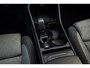 Volvo XC40 2.0 B4 Plus Dark | Trekhaak | Harman Kardon Audio | Achteruitrijcamera | Parkeersensoren | Keyless Entry | Elektrische Achterklep | Elektrisch Verstelbare Voorstoelen | Stoelverwarming | Google Navigatie | Apple Carplay | Android Auto |