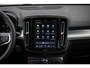 Volvo XC40 2.0 B4 Plus Black Edition | Trekhaak | Lichtmetalen Velgen 20 inch | Harman Kardon Audio | Panoramadak | 360 Graden Camera | Parkeersensoren | Keyless Entry | Elektrische Achterklep | Elektrisch Verstelbare Voorstoelen | Stoelverwarming | Google Navigatie | Apple Carplay | Android Auto