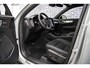Volvo XC40 2.0 B4 Plus Black Edition | Trekhaak | Lichtmetalen Velgen 20 inch | Harman Kardon Audio | Panoramadak | 360 Graden Camera | Parkeersensoren | Keyless Entry | Elektrische Achterklep | Elektrisch Verstelbare Voorstoelen | Stoelverwarming | Google Navigatie | Apple Carplay | Android Auto