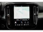 Volvo XC40 2.0 B4 Plus Dark |Premium Audio By Harman en Kardon|Trekhaak Semi Elektrisch | Google Services | Verwarmbare Voorruit | Adaptieve Cruise Control Met Stuurhulp | BLIS Dodehoekdetectie | Keyless Entry | Elektrische Achterklep Met Sensorsturing | Verwarmbare Voorstoelen | Stuurverwarming | Park Assist Voor & Achter incl. Achteruitrijcamera