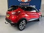 Renault Captur 1.2 TCe Helly Hansen Automaat/ bj.2015/ kleur: rood/ NAP met 136.082 km.en APK tot 10/2027/trekhaak/navigatie/leder