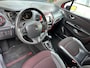 Renault Captur 1.2 TCe Helly Hansen Automaat/ bj.2015/ kleur: rood/ NAP met 136.082 km.en APK tot 10/2027/trekhaak/navigatie/leder