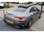 Mercedes-Benz CLA 200 Premium Plus Panoramadak/Night paket//AMG Pakket/Stoelverwarming/Memory seats/Sfeerverlichting/Apple carplay/Achteruitrijcamera/Cruise control/DAB/Navigatie/19 inch LM