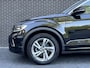 Volkswagen T-Roc 1.5 TSI R-Line Edition | Trekhaak | IQ | ACC | Camera | Fabrieksgarantie