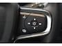 Volvo XC40 B4 197PK Plus Dark | Trekhaak | Getint Glas | Verwarmbare voorruit |