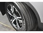 Volvo XC40 B4 197PK Plus Dark | Trekhaak | Getint Glas | Verwarmbare voorruit |