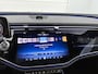 Mercedes-Benz E-klasse 300 e Business Solution AMG | Winterpakket | Nightpakket |  Comfort stoelen pakket | Trekhaak | Panoramaschuifdak | MBUX Superscreen | GUARD 360° | 20-inch multispaak AMG velgen |