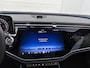 Mercedes-Benz E-klasse 300 e Business Solution AMG | Winterpakket | Nightpakket |  Comfort stoelen pakket | Trekhaak | Panoramaschuifdak | MBUX Superscreen | GUARD 360° | 20-inch multispaak AMG velgen |