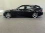 BMW 3-Serie Touring 330e Touring SportLine PHEV 292 PK AUT Navi Carplay Camera Achter PDC V+A Winterpack Sport Stoelen Active Protection Ambiance Licht