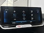 Peugeot 208 Allure Pack 1.2 | CAMERA | PARELMOER! | KEYLESS START | EXTRA GETINTE ACHTERRUITEN | 3D i-COCKPIT® | NAVI | ACHTERSPOILER