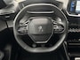 Peugeot 208 Allure Pack 1.2 | CAMERA | PARELMOER! | KEYLESS START | EXTRA GETINTE ACHTERRUITEN | 3D i-COCKPIT® | NAVI | ACHTERSPOILER