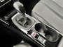 Peugeot 208 Allure Pack 1.2 | CAMERA | PARELMOER! | KEYLESS START | EXTRA GETINTE ACHTERRUITEN | 3D i-COCKPIT® | NAVI | ACHTERSPOILER
