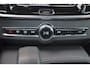 Volvo V90 T6 Recharge AWD Plus Bright - Panorama/schuifdak - IntelliSafe Assist & Surround - 360º Camera - Bowers & Wilkins audio - Adaptieve LED koplampen - Verwarmde voorstoelen, stuur & achterbank - Parkeersensoren voor & achter - Elektr. bedienb. voorstoelen met geheugen - Extra getint glas - Inklapbare trekhaak - 19' LMV