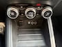 Renault Captur 1.6 E-Tech Plug-in Hybrid 160 Intens / Airco / Navi / Cruise control / Keyless / Treakhaak /