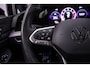 Volkswagen Golf Variant 1.5 eTSI R-Line 150pk DSG Automaat, Adaptive cruise control, Achteruitrijcamera, Stoelverwarming, Stuurverwarming, Parkeersensoren, LED koplampen, App-connect, Climate control
