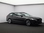 Volvo V90 T8 AWD Plug-in hybrid Ultra Dark / Trekhaak / Pan. dak / Head up displ. / Harman Kardon / Stoel+stuur+achterbankverwarming