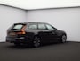 Volvo V90 T8 AWD Plug-in hybrid Ultra Dark / Trekhaak / Pan. dak / Head up displ. / Harman Kardon / Stoel+stuur+achterbankverwarming