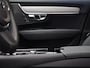 Volvo V90 T8 AWD Plug-in hybrid Ultra Dark / Trekhaak / Pan. dak / Head up displ. / Harman Kardon / Stoel+stuur+achterbankverwarming