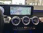 Mercedes-Benz EQB 300 4MATIC AMG LINE 67 KWH ADAPTIVE CRUISE CONTROL 360 CAMERA NAVIGATIE GLAZEN PANORAMA SCHUIF/KANTELDAK RIJSTROOKSENSOREN DODEHOEKSENSOREN KEYLESS GO. ZEER MOOI !!