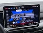 Volkswagen Golf 1.5 eHybrid Style | Camera | Side Assist | ERGO Stoel | ACC | Spiegelpakket | 17'' |