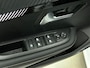 Peugeot 208 1.2 Hybrid 100PK Automaat Allure Navigatie Apple Carplay/Android Auto Airco Camera Parkeer sensoren Cruise Control Led Lichtmetalen Velgen