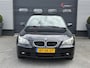 BMW 5-Serie 520d Business Line | Navigatie | Parkeersensoren | Lichtmetalen Velgen | Trekhaak |