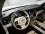 Volvo V60 2.0 B3 Momentum Business | Trekhaak | Panoramadak | Leder | Stoelverwarming |