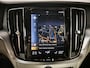 Volvo V60 2.0 B3 Momentum Business | Trekhaak | Panoramadak | Leder | Stoelverwarming |
