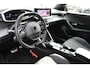 Peugeot e-2008 EV GT 54 kWh | Nieuw model | Fase 3 laden | Navigatie | Camera voor + achter | 18 Inch lichtmetaal |