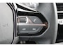 Peugeot e-2008 EV GT 54 kWh | Nieuw model | Fase 3 laden | Navigatie | Camera voor + achter | 18 Inch lichtmetaal |
