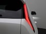 Kia Niro EV DynamicPlusLine 64.8 kWh 204PK | Schuif-/Kanteldak | Head-Up Display | Navigatie | Stoel- en Stuurverwarming | Achteruitrijcamera | Apple CarPlay & Android Auto