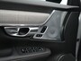 Volvo V90 T8 Recharge AWD Ultra Dark | Luchtvering | Bowers & Wilkins | Head-Up | Massage | Panoramadak | 360° Camera | 20"