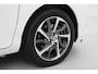Toyota Yaris 1.5 Hybrid Premium | Panoramadak | Fietsensteun | Navigatie | Keyless | Cruise Control | Clima | Camera | Premium audio | 16 inch | Rijstrooksensor | Bluetooth | DAB | Dakspoiler