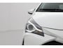 Toyota Yaris 1.5 Hybrid Premium | Panoramadak | Fietsensteun | Navigatie | Keyless | Cruise Control | Clima | Camera | Premium audio | 16 inch | Rijstrooksensor | Bluetooth | DAB | Dakspoiler