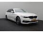 BMW 5-Serie Touring 520i High Executive 2018 | Navigatie | Stoel & Stuurverwarming | Achteruitrij Camera | Elektrisch Verstelbare Stoelen | Cruise Control | Nationale Autopas